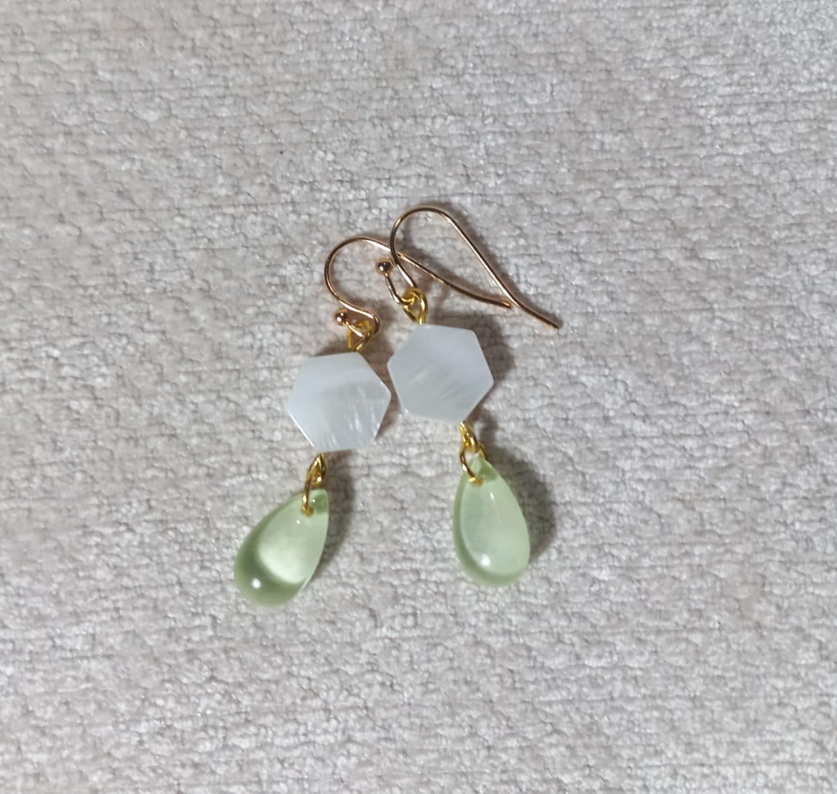 Pearly Green Dew Drop Earrings — image 1