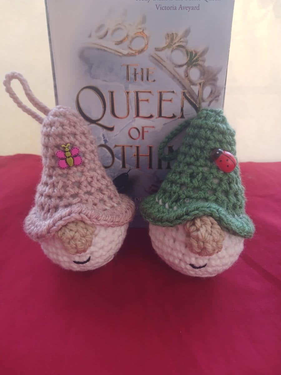 Gnome - Book Guardian - Bookish Burrow, image 1