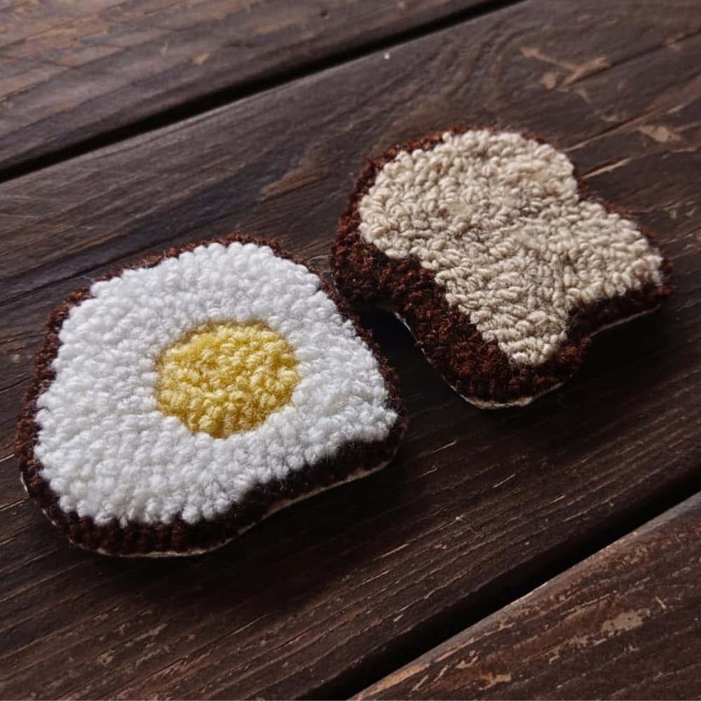 Egg and Toast set magents