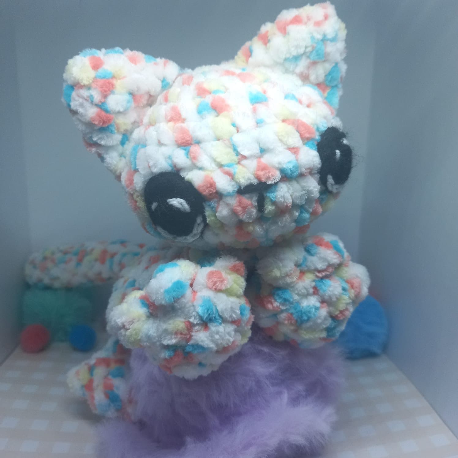Crochet floppy cat