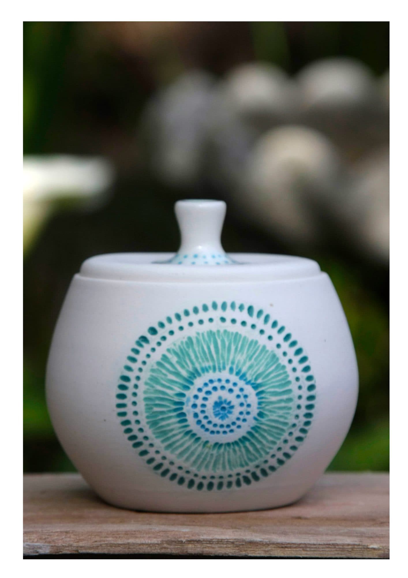 Dotty Circle Pot