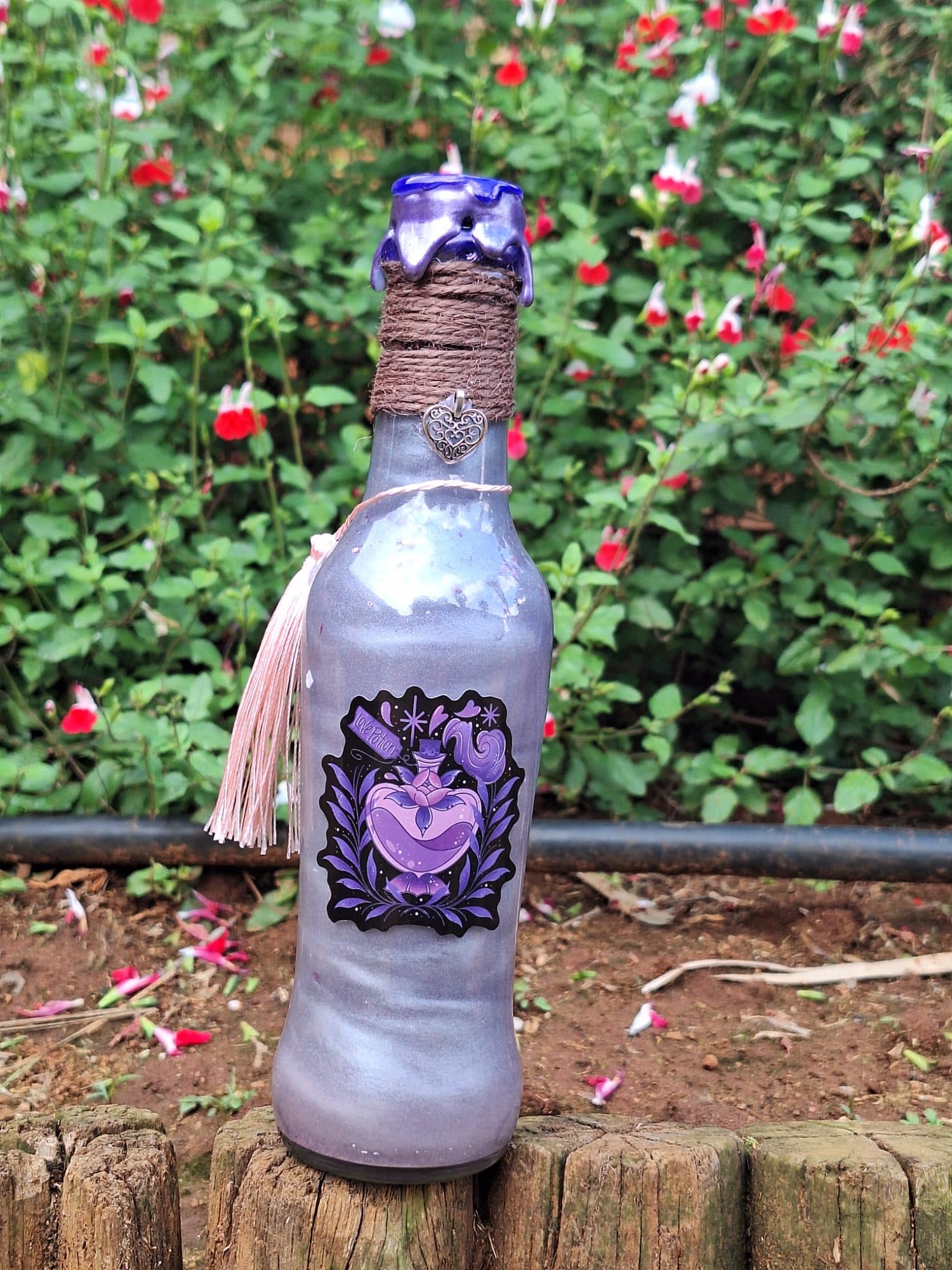 Purple decorative potion, image 1