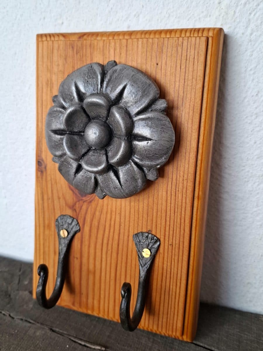 Tudor Rose Key Hook