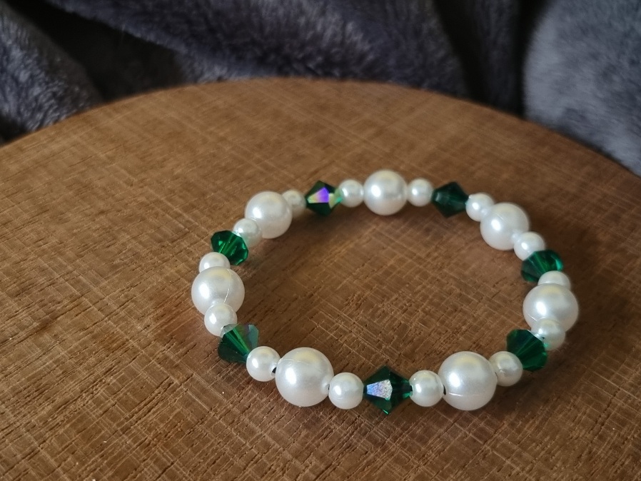 Pearly Beaded Stretch Bracelets
